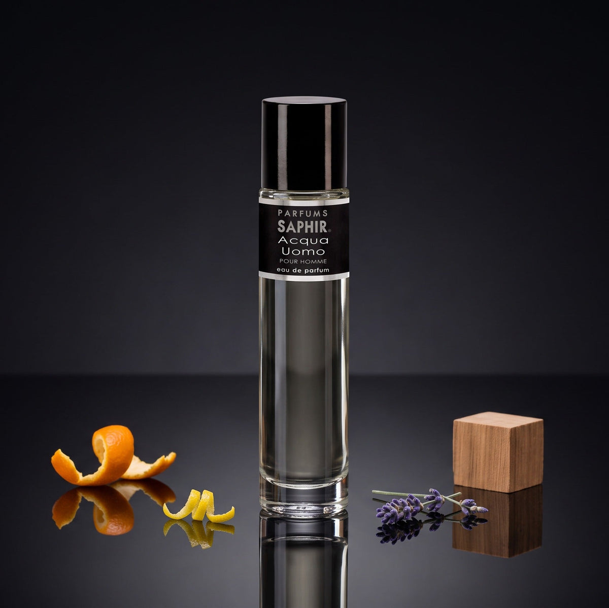 Saphir Parfums 30 ml Flakon. Der Duft Acqua Uomo mit Inhaltsstoffen.