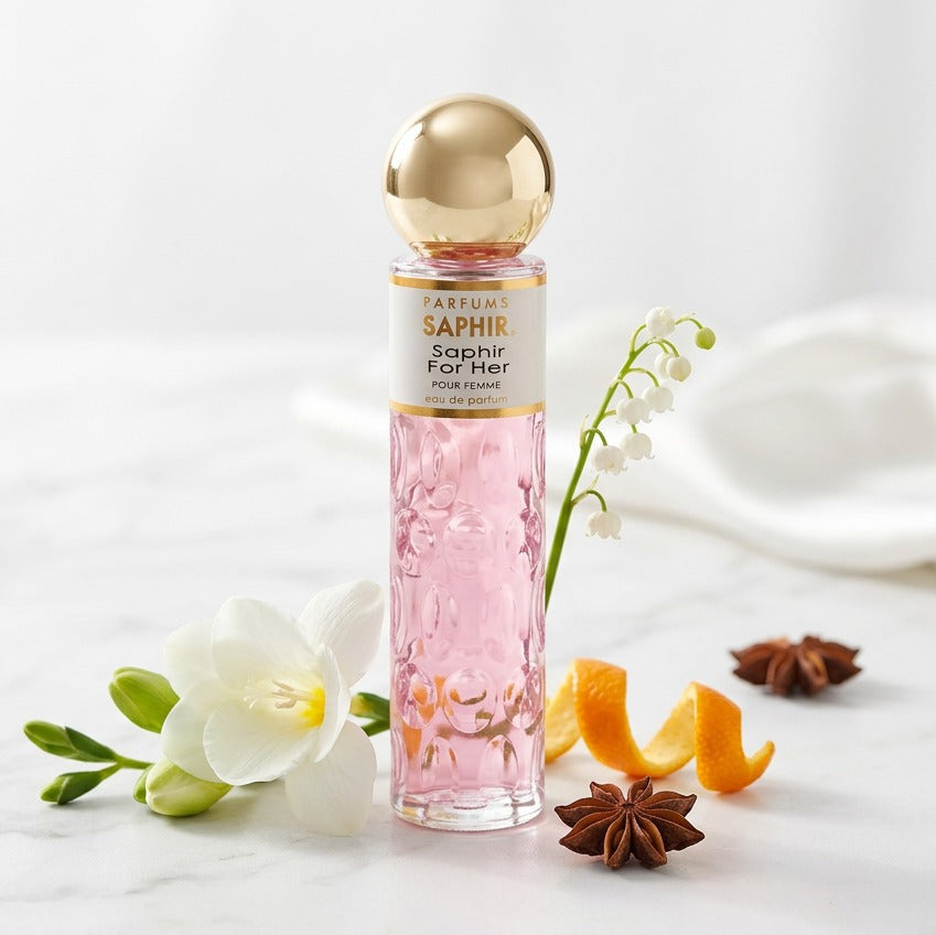 Saphir Parfums 30 ml Flakon. Der Duft Saphir For Her mit Inhaltsstoffen.