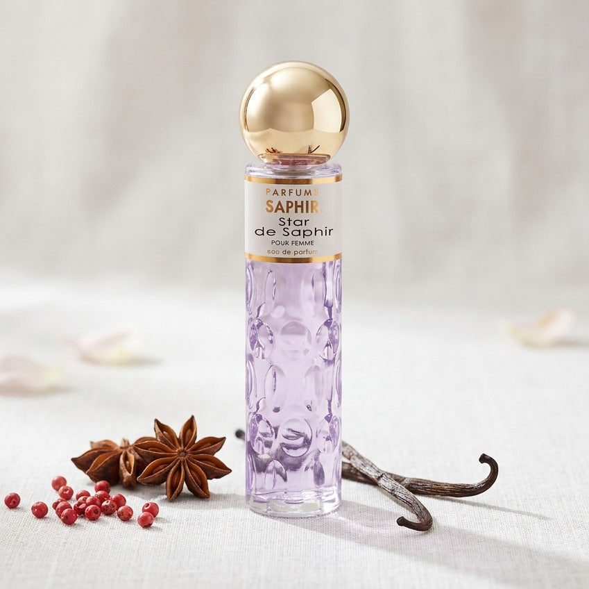 Saphir Parfums 30 ml Flakon. Der Duft Star de Saphir mit Inhaltsstoffen.